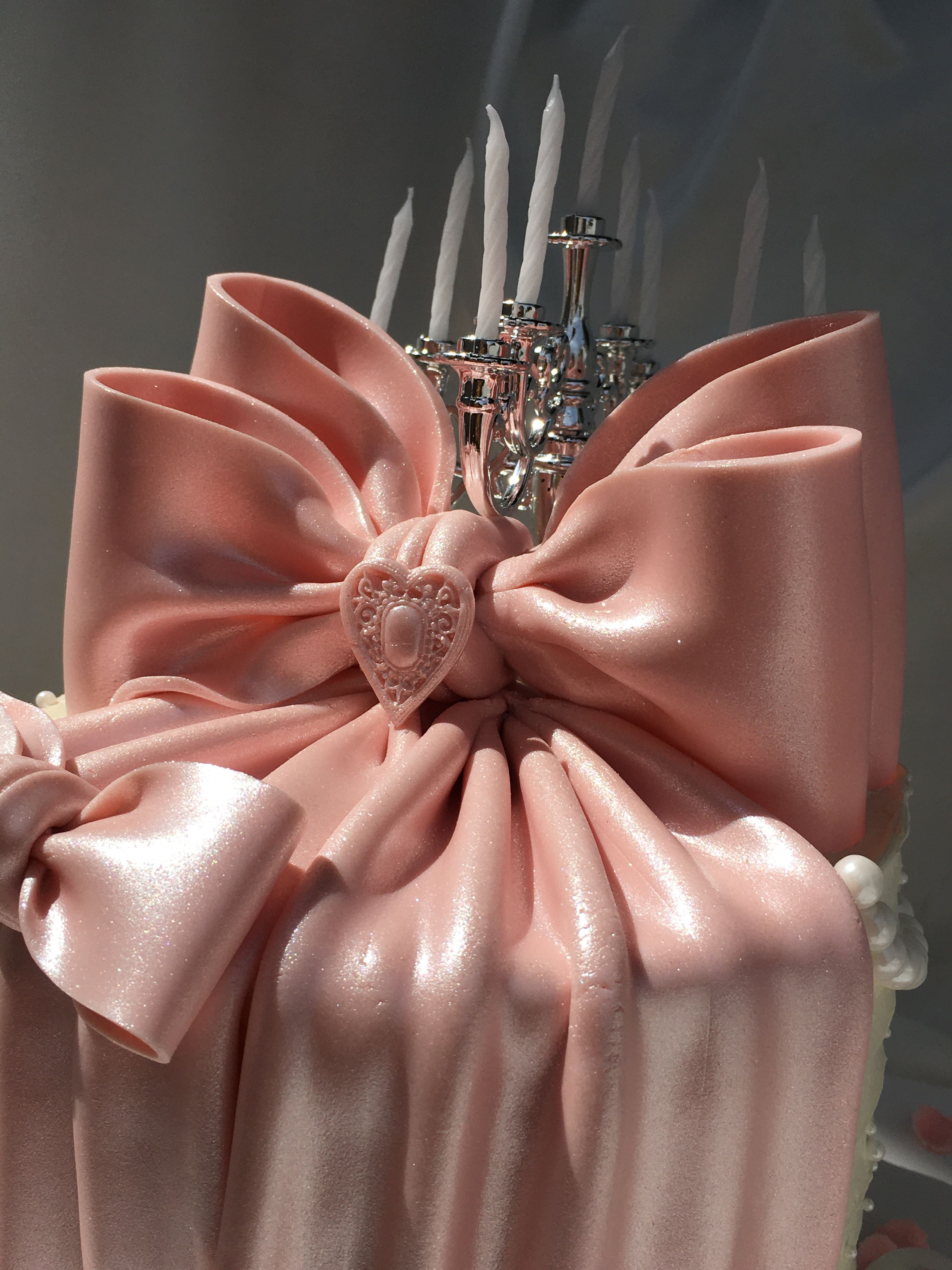 Double Drapé Bow