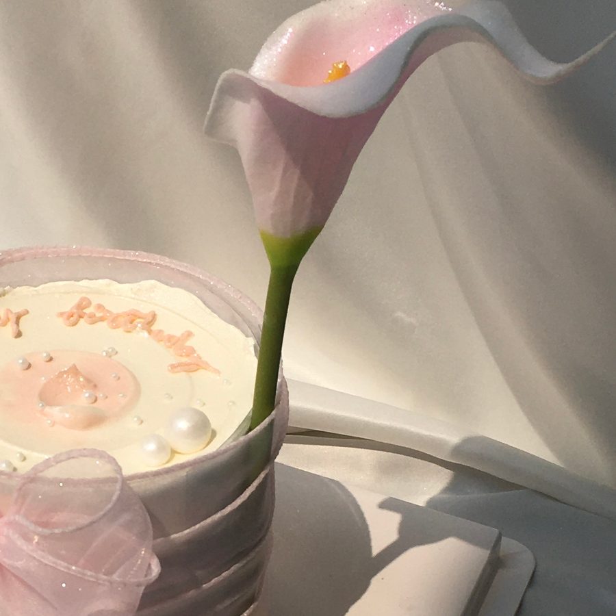 Lily Calla Bow