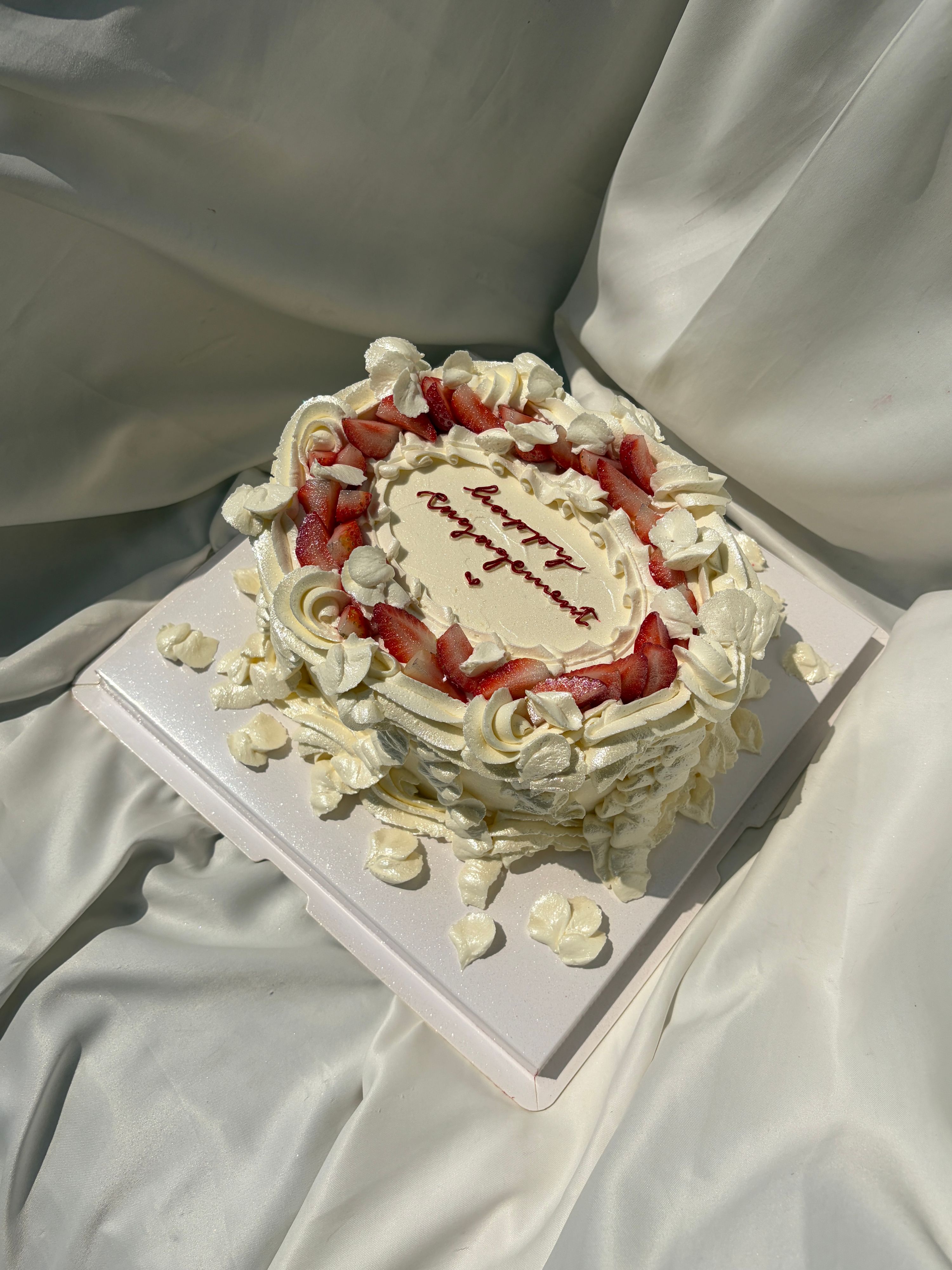 Amora Cake