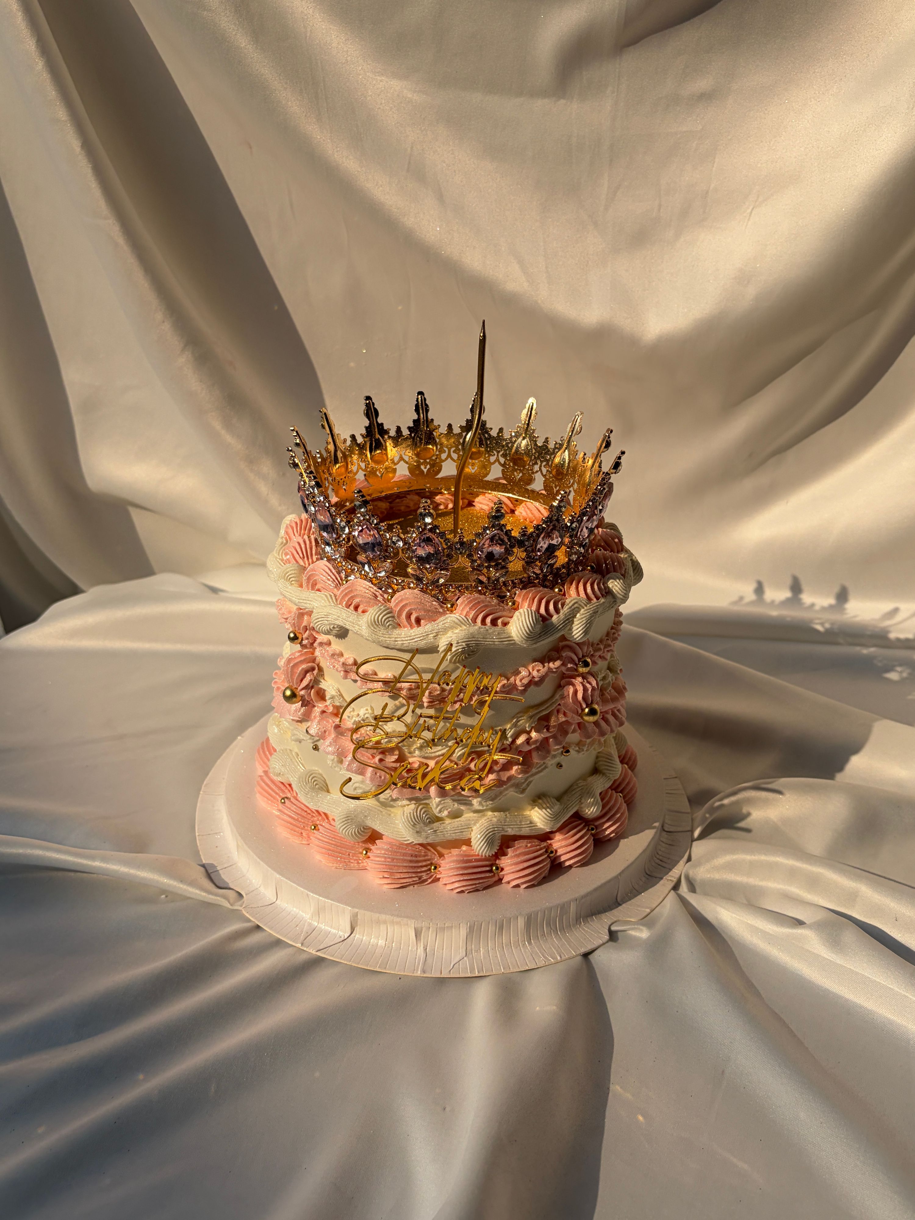 Mini Pinky Crown